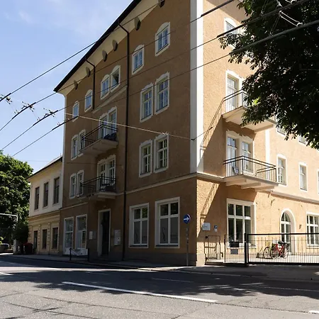 Mozartsteg Streetliving Appart hôtel 3*
